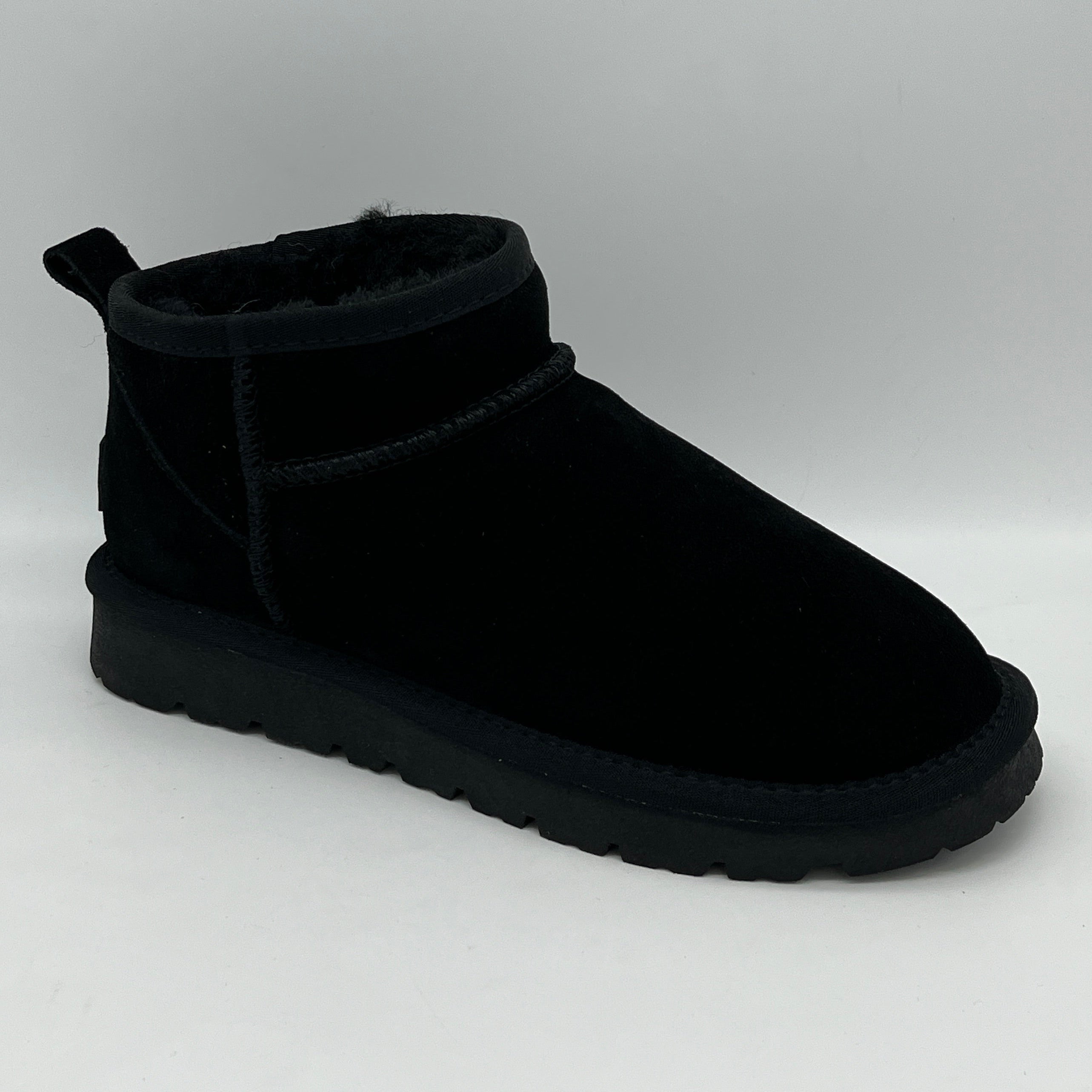 FIRA | Lammfell Boot | black